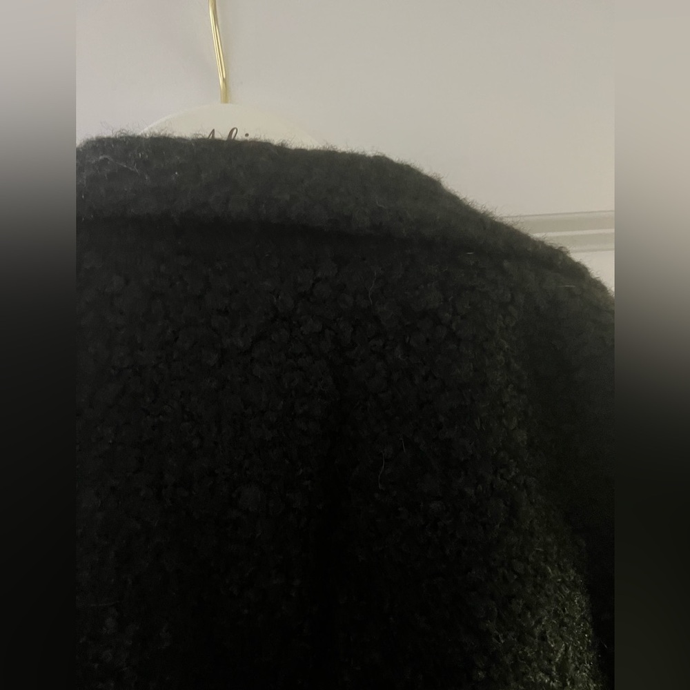 NEW with tags! XL Cropped Women's Black Fuzzy Textured Jacket from Amazon. - Picture 10 of 10